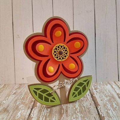 Keywords: Sizzix Flower Fold-it