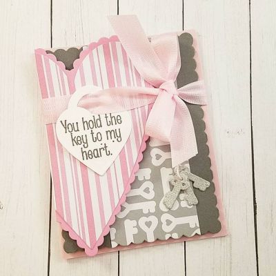Keywords: Sizzix Scallop Heart Fold-it, heartlocket2love, heart locket die set, scalloped rectangles