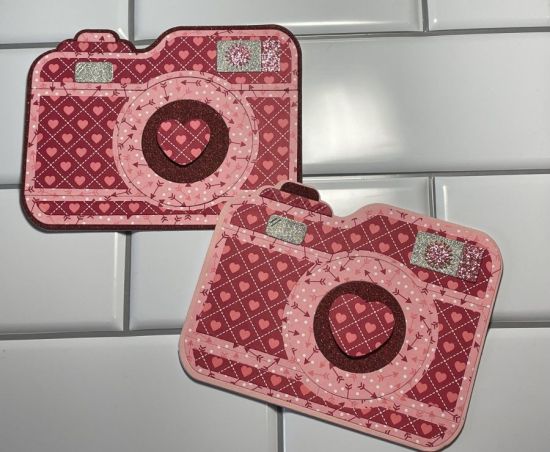 Camera Fold-it
Camera Fold-it
Keywords: Camera Valentine