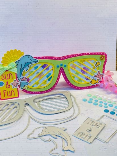 Sunglasses Slimline Shaped Card Fold-it Die Set
