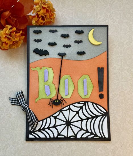 Boo Tri Background dies
