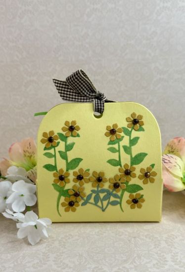 Rounded Floral Treat Box
