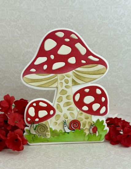 Mushroom Trio (Fold-it Club Aug 2026, stencils & word dies)
