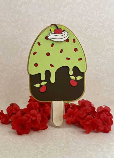 Ice Pop Fold-it
We just got home from Key West and this ice Pop looks just like a Key Lime Pie ice cream bar. We Love it. 
