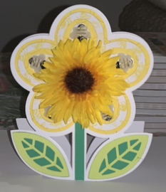 Flowers of love
BEE YOU TIFUL BEES

