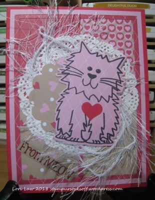 Valentine Sweetheart Cat
The doily and fringe are from another source.
