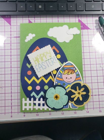 EASTER 
EASTER EGG FOLD IT, BOY EGG PUDGIE
Keywords: EASTER, FLOWERS, FENCE,
