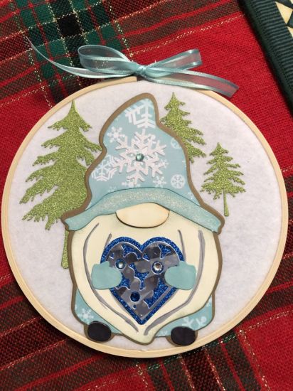 Gnome fold it wall hanging
