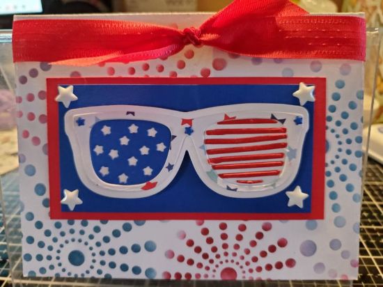 4th_of_July_sunglass_card.jpg