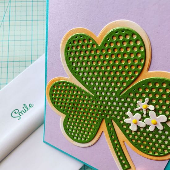 Keywords: Shamrock friendship pixie pearl
