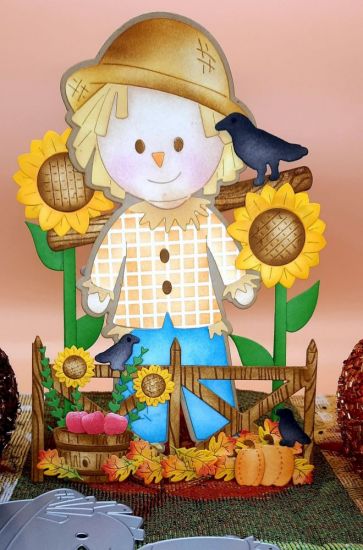Scarecrow and sunflowers
Keywords: Scarecrow fold it FenceGateCard HelloSunflowerClass