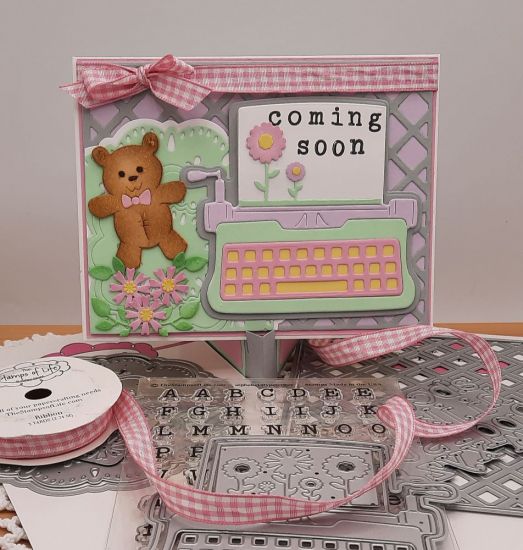 January Card Kit 2022
Keywords: Typewriter teddy bear A1 card base flowers lattice background