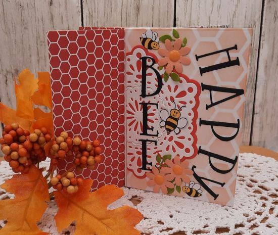 Pinwheel
Keywords: Honey pot bees bear