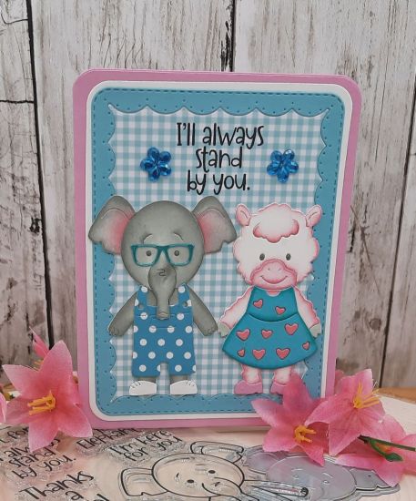 Little Peeps Elephant
Keywords: Peeps elephant inside scallop rectangles rounded corner card glasses