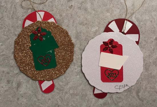 Backside of Candy cane fold it ornament
Keywords: Candy Cane fold it