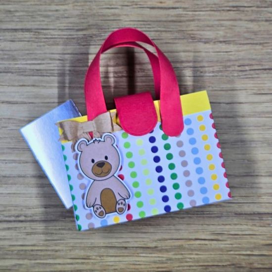 Mini purse card
Poppy cardstock used for the handles and closure. Little bear from the Remember When paper pad from the November 2022 Card Kit. Tiny bow die also used.
Keywords: woodland2stamp Rember when tiny bow die