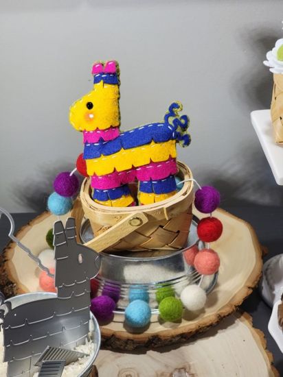 Keywords: pinata