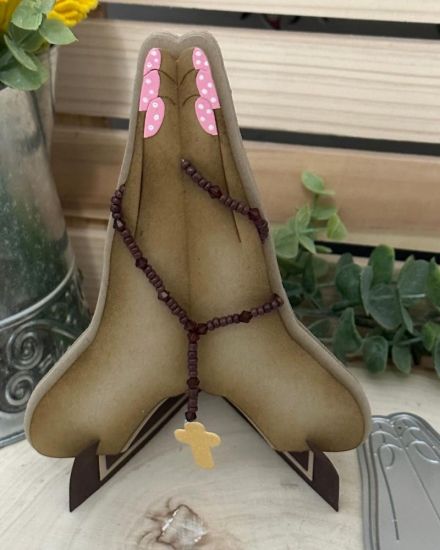 Keywords: Praying hands