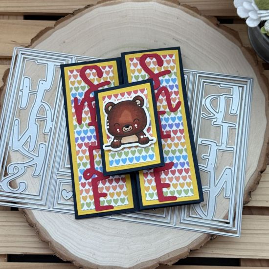 Keywords: pop out, smile, bear