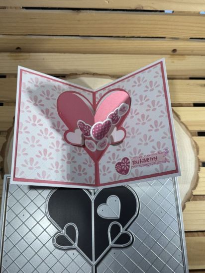 Keywords: love, heart, pop up