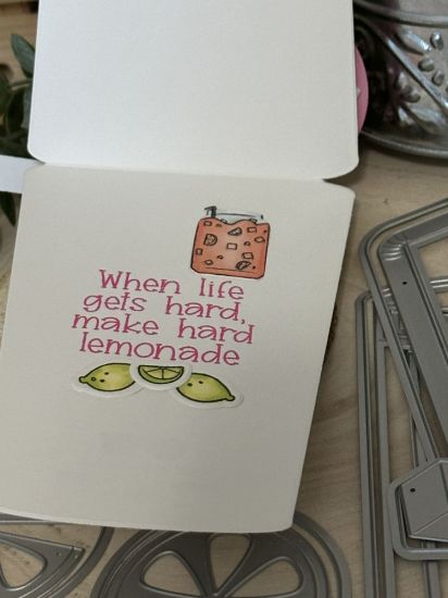 Keywords: lemonade pink lemons drink