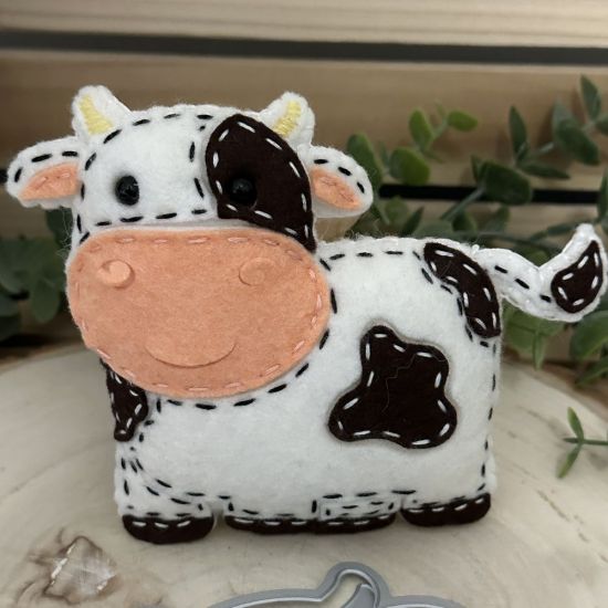 Keywords: cow wool felt sew farm