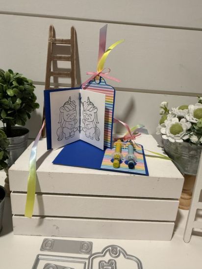 Keywords: unicorn, crayon, coloring