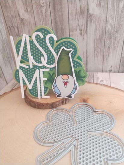 Keywords: gnome shamrock