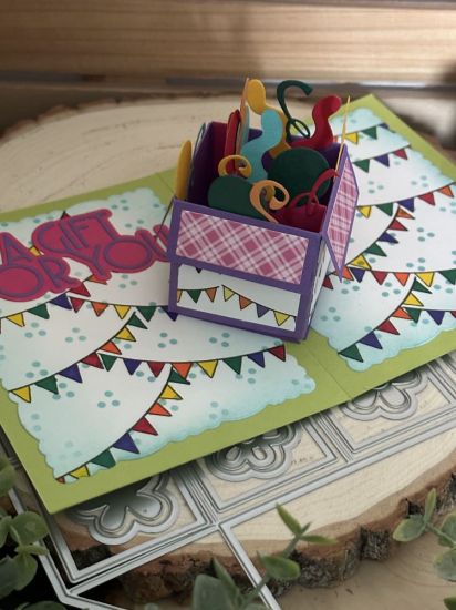 Keywords: birthday pop up box