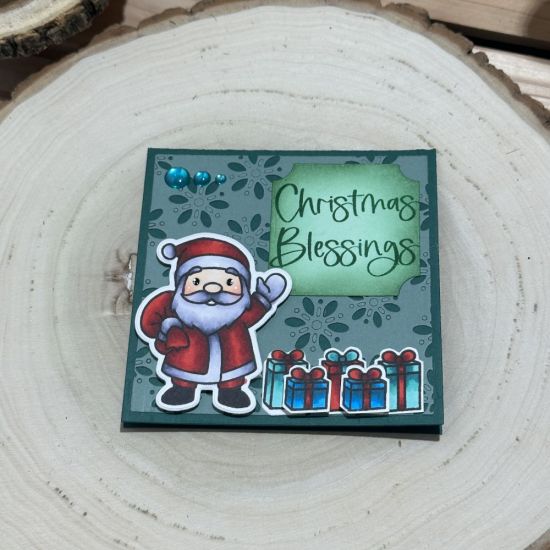 Keywords: Santa gift tree Christmas