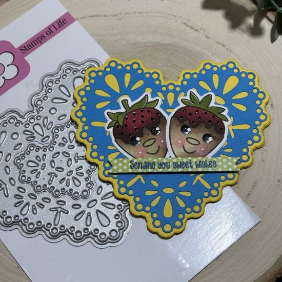 Keywords: doily heart strawberry birthday