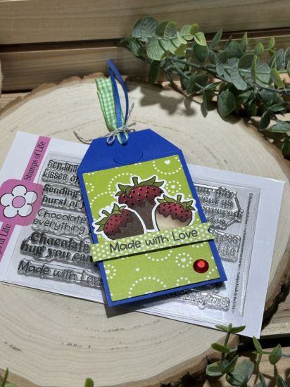 Keywords: strawberry gift card tag GiftCardHolderTagDie
