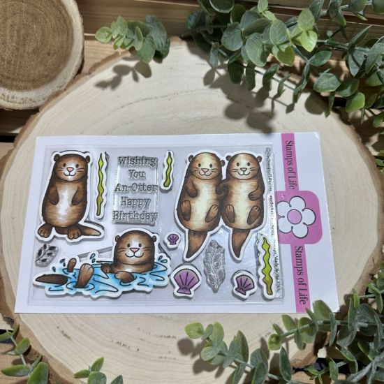 Keywords: otter love sea weed