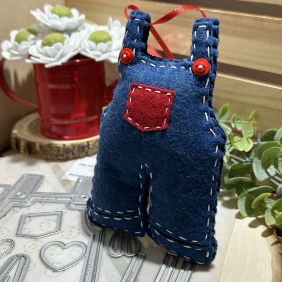 Keywords: overalls wool felt stuffy