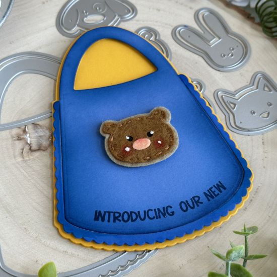 Keywords: baby bib photo