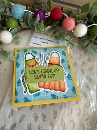 Keywords: oven mitt stencil squarecard
