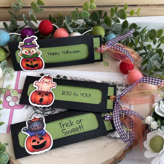 Keywords: halloween SlideReveal