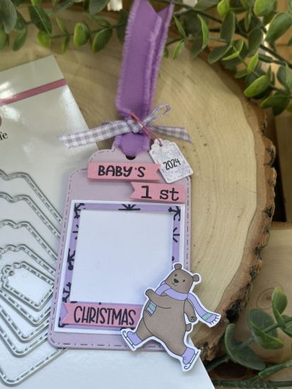 Keywords: stitch dot scallop tags