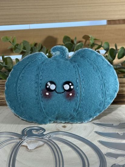 Keywords: felt stuffy