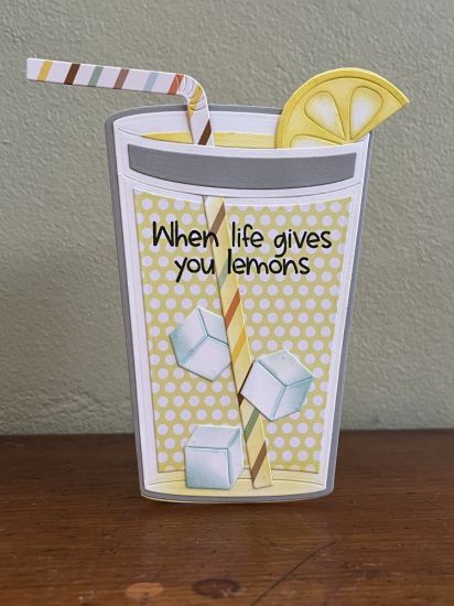 lemonade drink when life gives you lemons (front)
drink cup fold it with lemon, ice and straw
Keywords: lemonade drink cup straw lemons