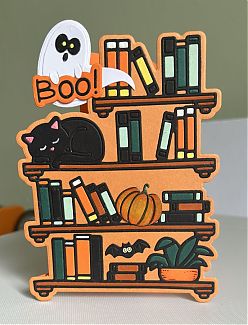 2025_Halloween_Bookshelf.jpg