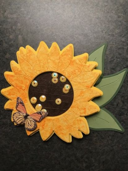 Keywords: Sunflower Fold-it Shaker Card