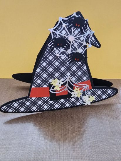 Witches Hat
Keywords: Witch hat fold it