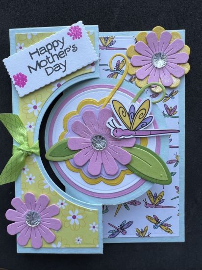 Large Circle Flip-it Card Base
Keywords: Large Circle Flip-it, Dragonflies2Stamp Dies, Take It Easy Paper Pad