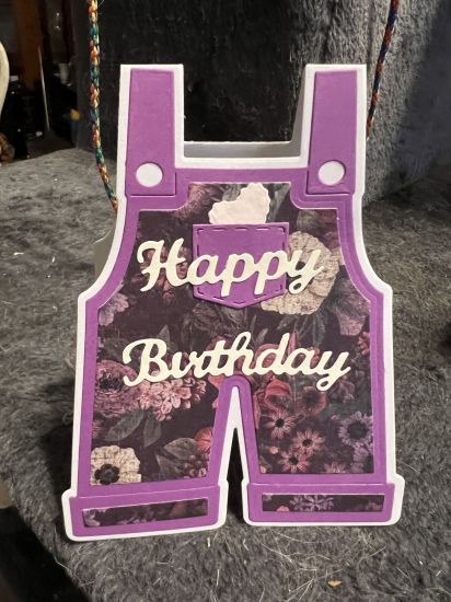 birthday overalls
Keywords: die, overalls,