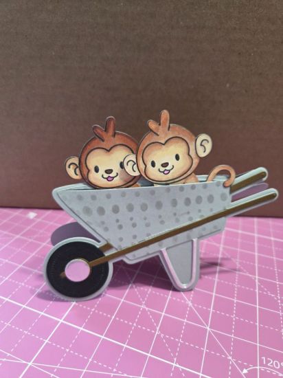 Wheelbarrow of monkeys
Wheelbarrow Fold-it with monkeys
Keywords: Wheelbarrow, monkeys