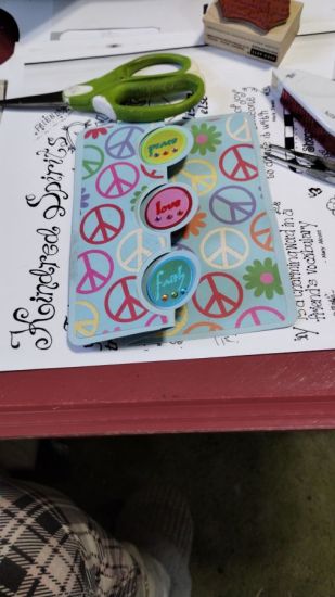 Keywords: 3 circles flip it card